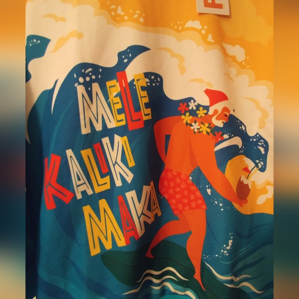NWT Mele Kaliki Maka sweatshirt